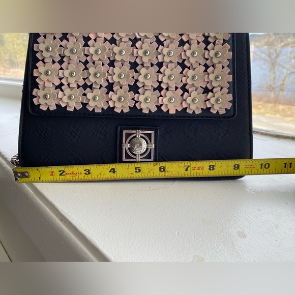 Catherine Malandrino Anabelle Shoulder
Bag Floral - black with pink rosettes - Picture 12 of 12